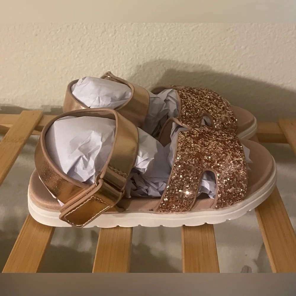 NEW…Olivia Miller Glitter Girls’ Sandals